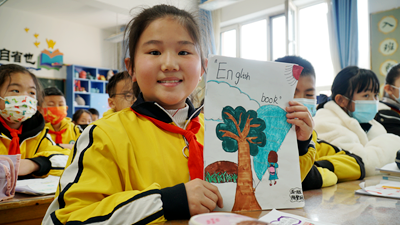 當(dāng)開(kāi)學(xué)遇到“雙減” 會(huì)擦出怎樣的火花？——青海西寧開(kāi)學(xué)首日見(jiàn)聞